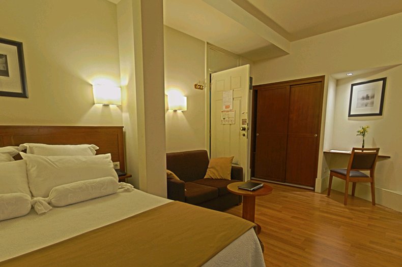 Hotel Aliados by null