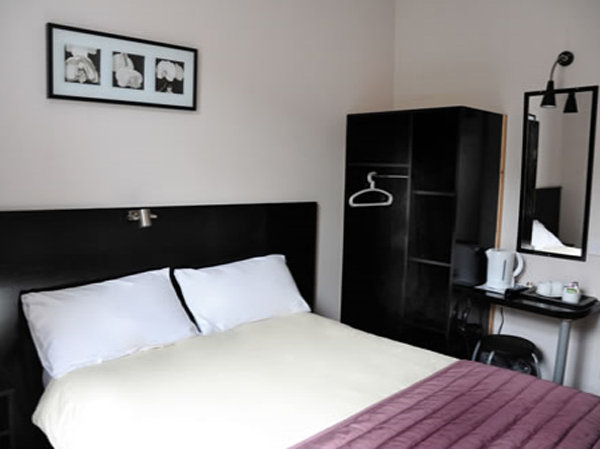 Arriva Hotel by null