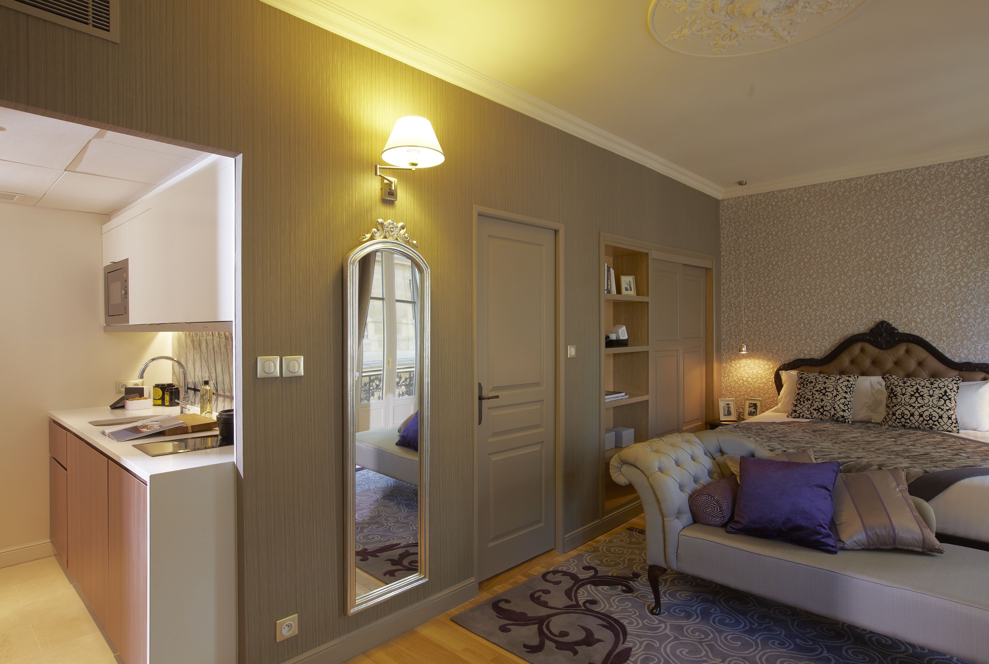 La Clef Louvre Paris by The Crest Collection by null