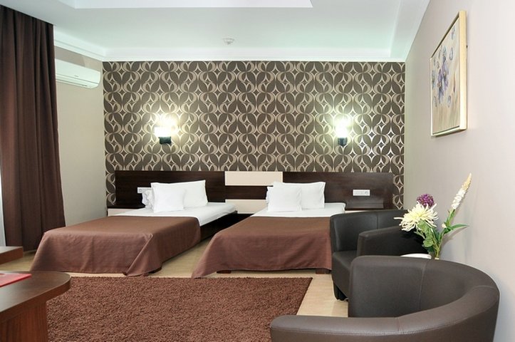 Hotel Confort by null