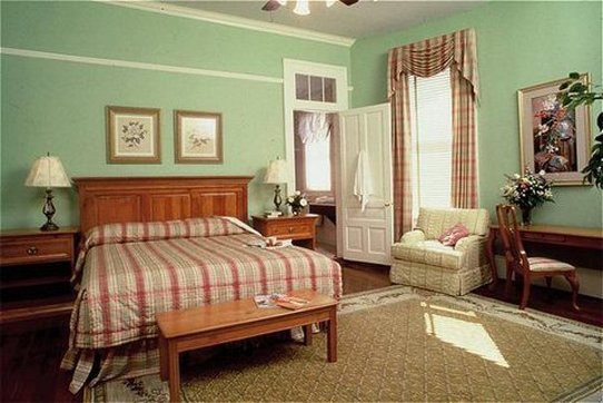 The Queen Anne Hotel by null