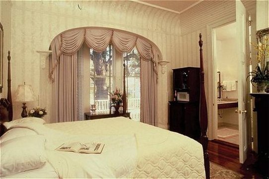 The Queen Anne Hotel by null