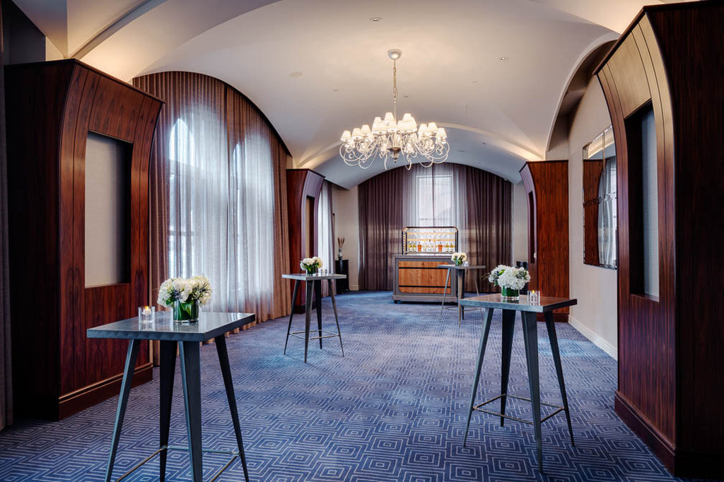 Hotel AKA Back Bay by null