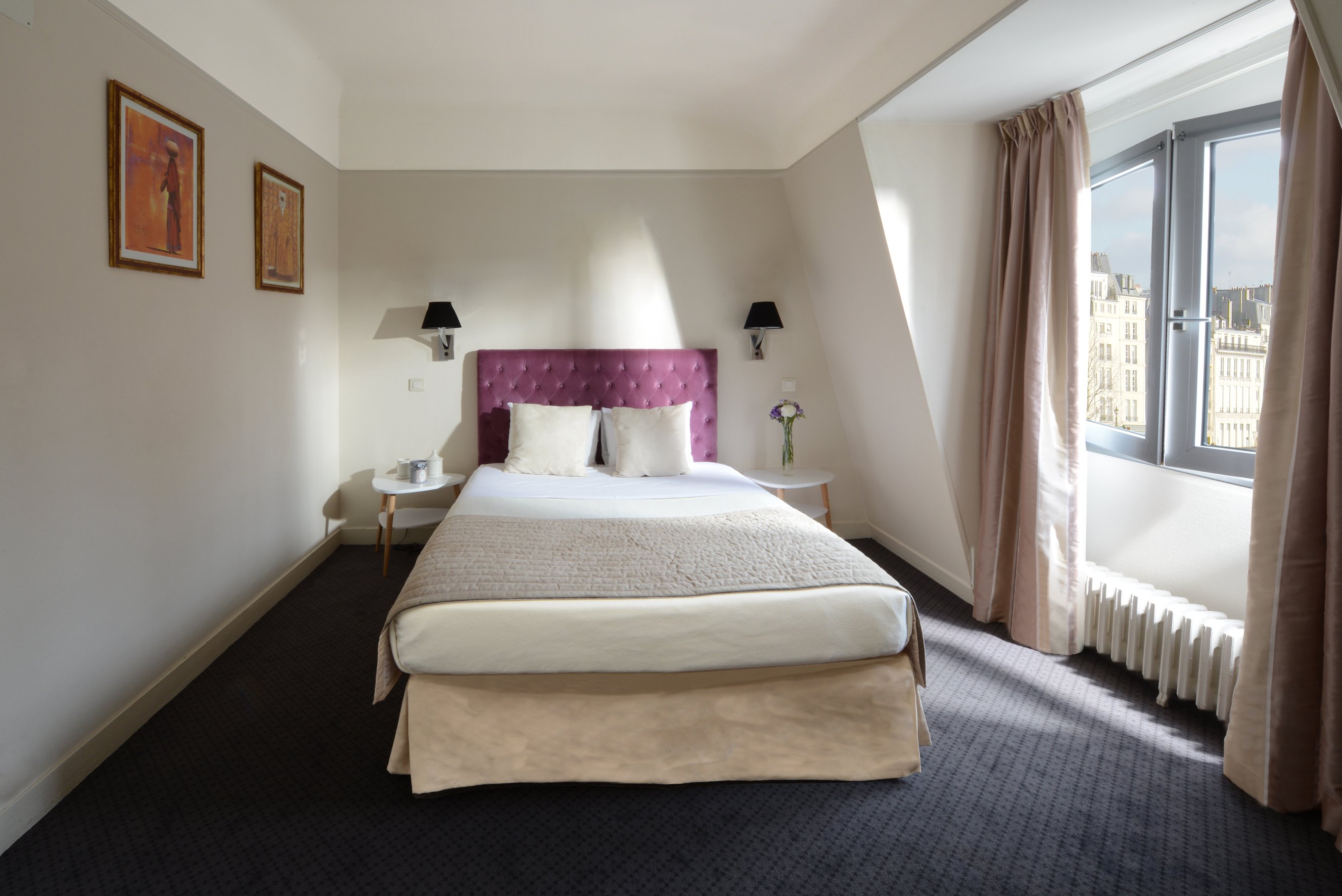 Hôtel des Batignolles by null
