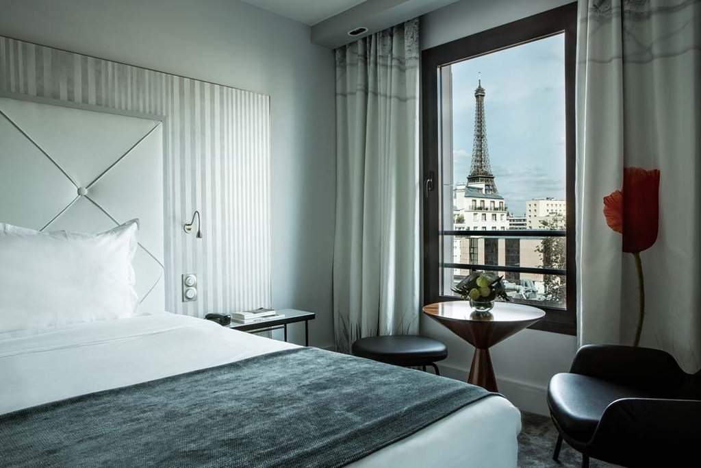 Le Parisis Hôtel by null
