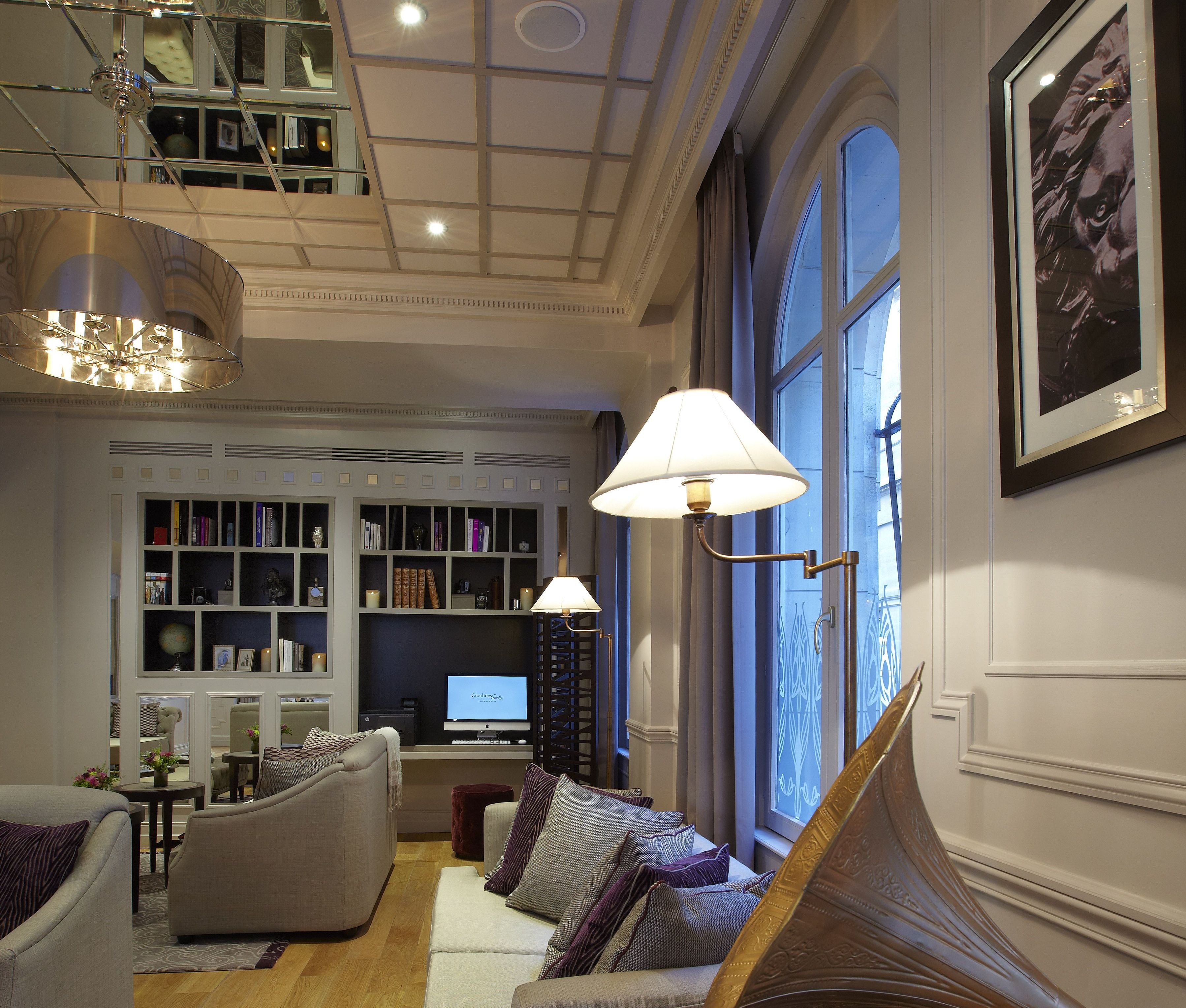 La Clef Louvre Paris by The Crest Collection by null