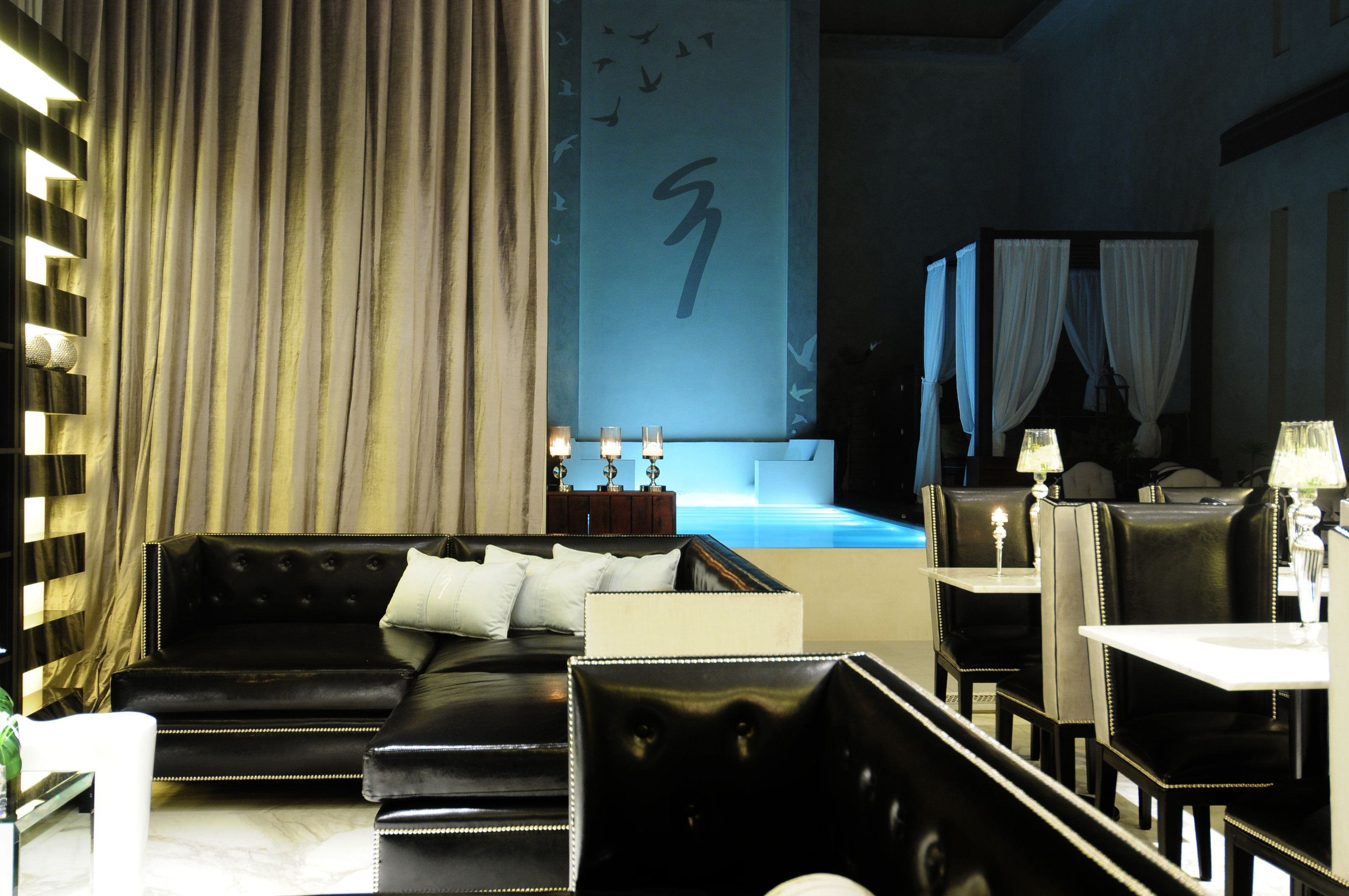 1828 Smart Hotel by null