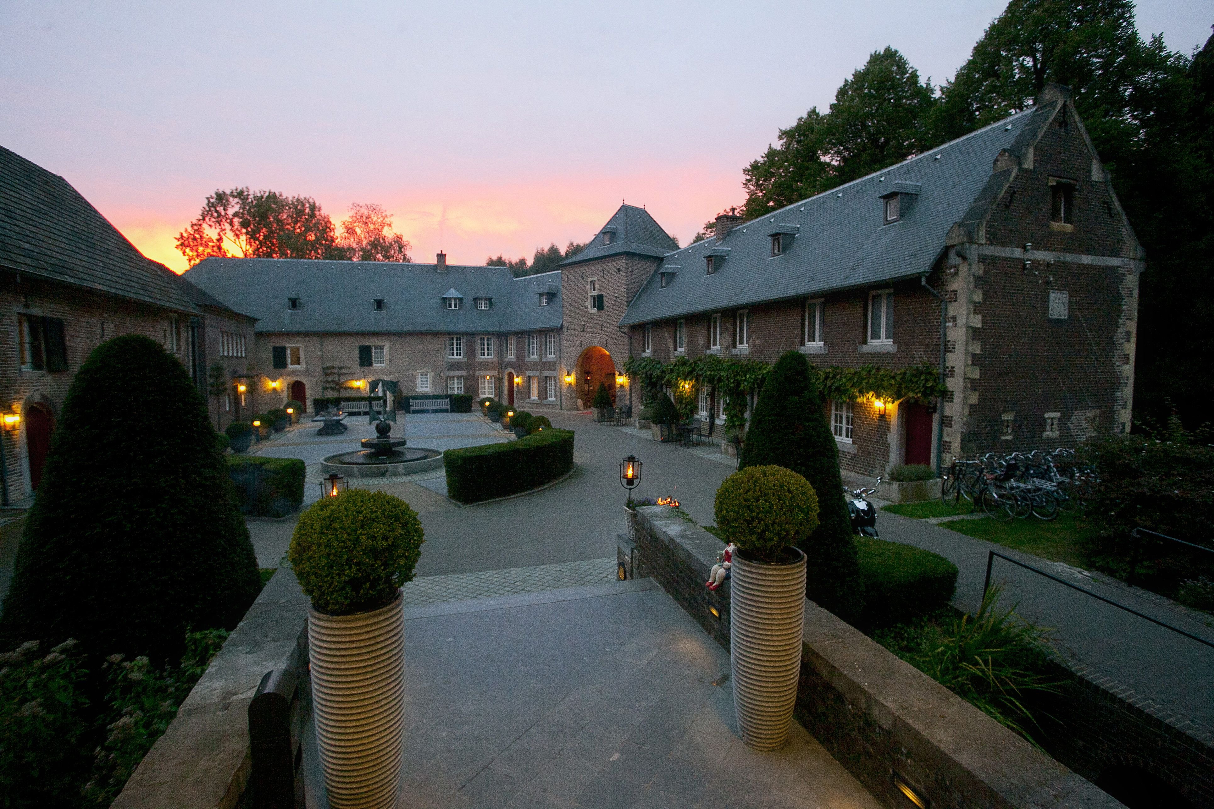 Van der Valk Hotel Kasteel Terworm by null