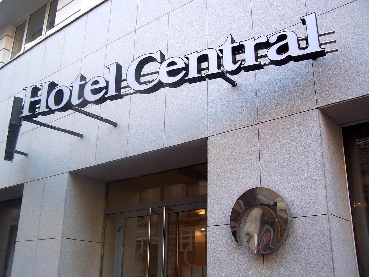 Central Hotel by null