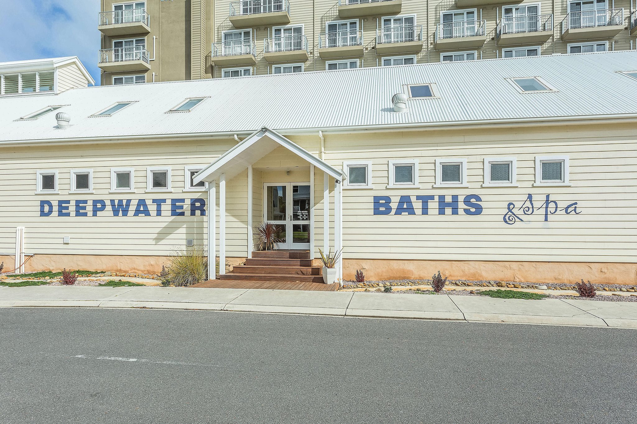 Deep Blue Hotel & Hot Springs by null