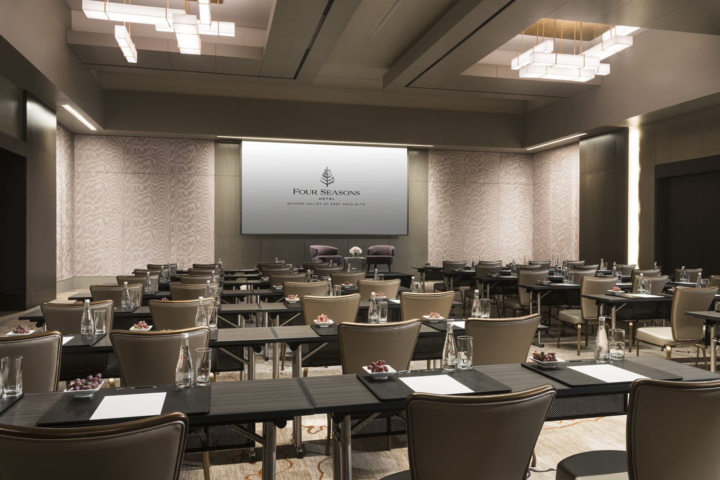 Four Seasons Hotel Silicon Valley at East Palo Alto by null