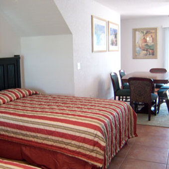 Lake Roy Beach Inn