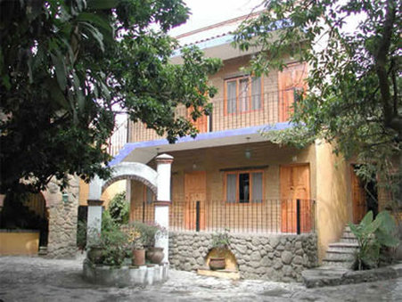 Parador De Manolos Hotel image