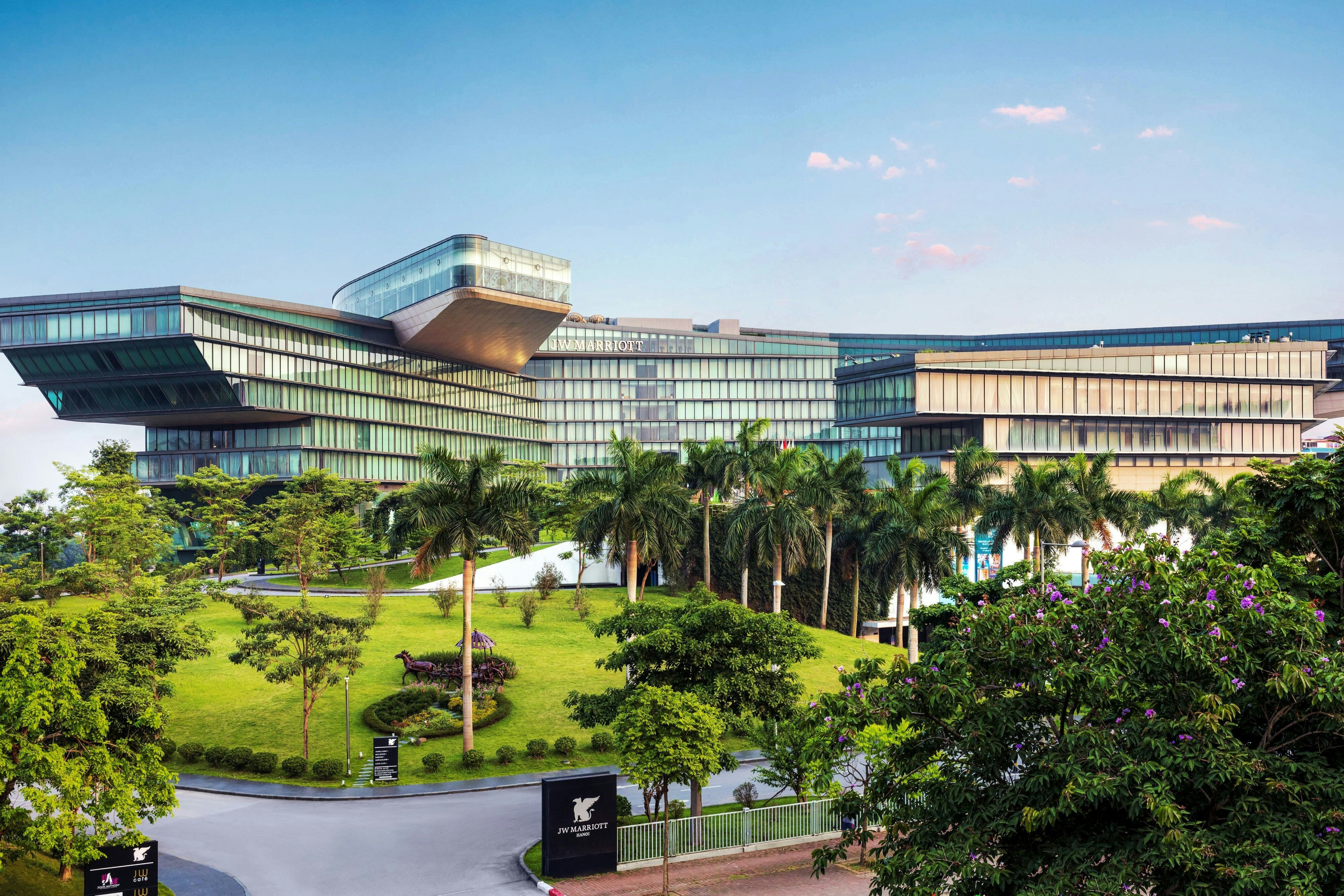 JW Marriott Hotel Hanoi by null