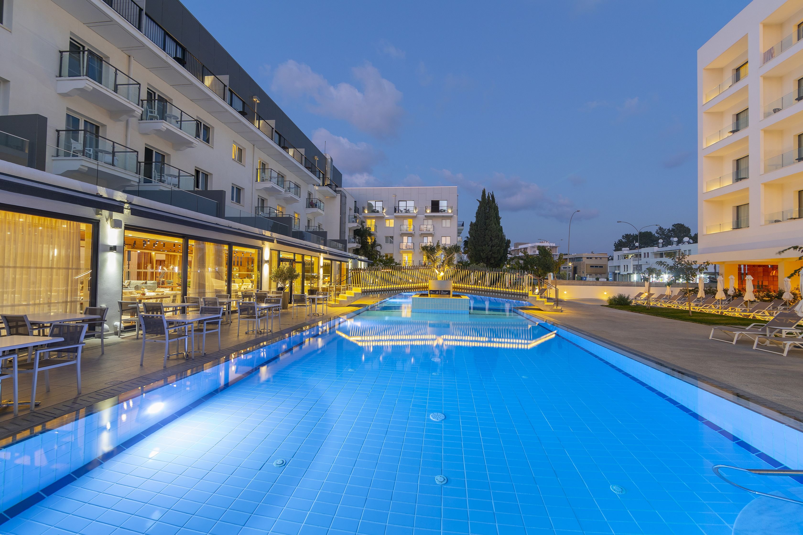 Anemi Hotel & Suites photo 3