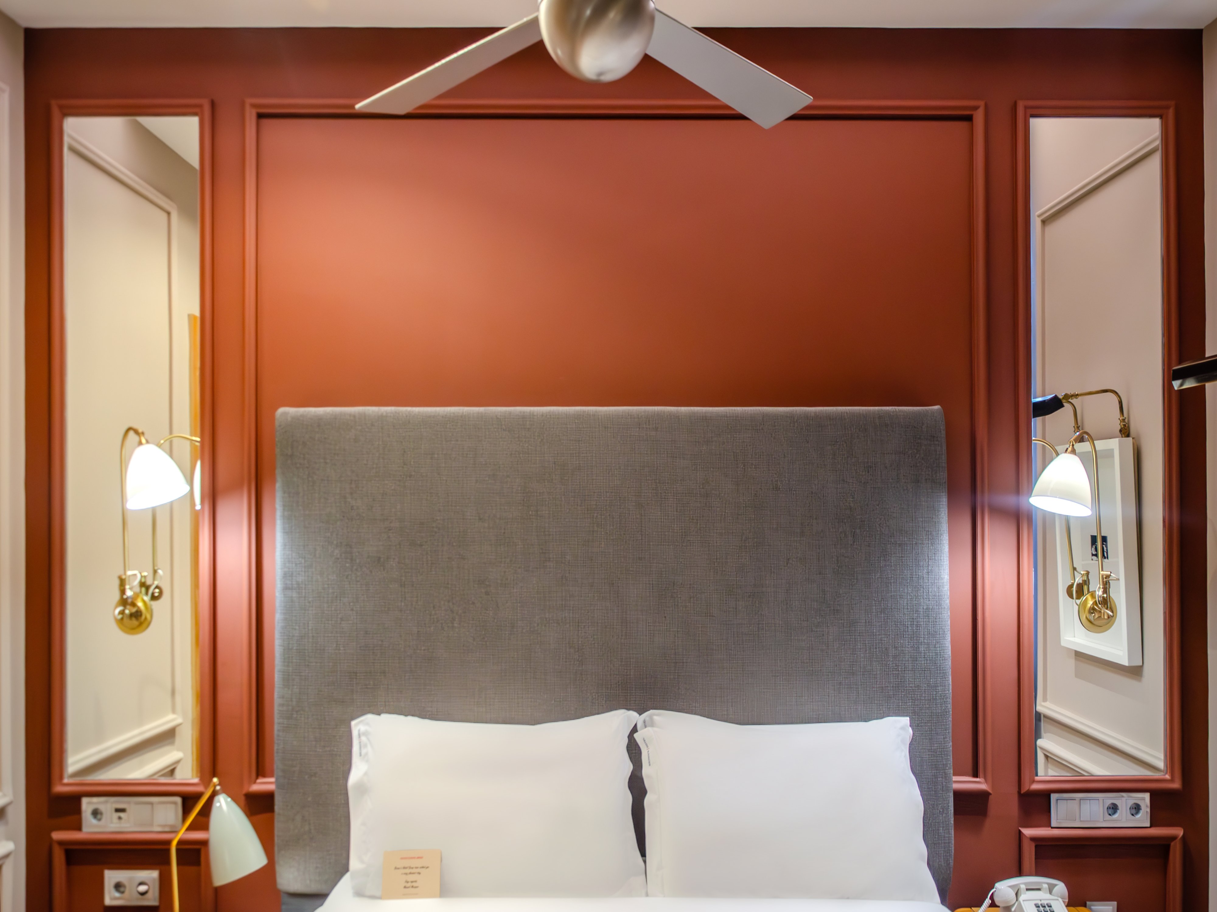 Brown's Central Hotel by null