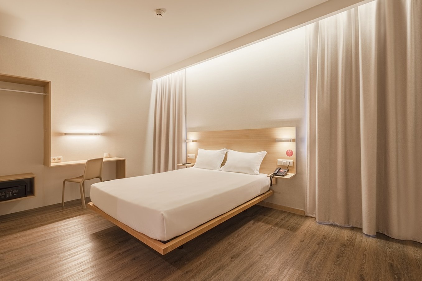 Hotel Moov Porto Centro by null