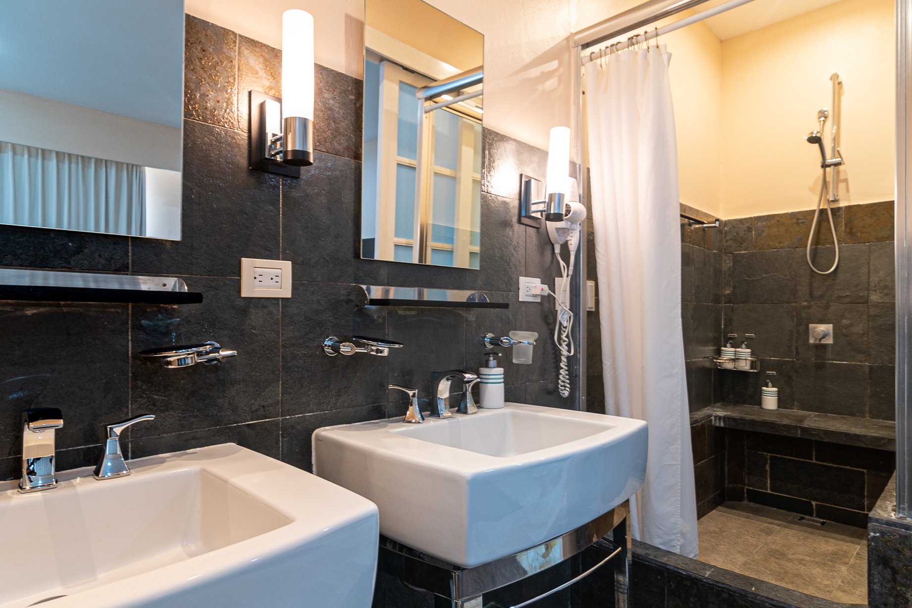 Gaia Hotel and Nature Reserve - Manuel Antonio by null