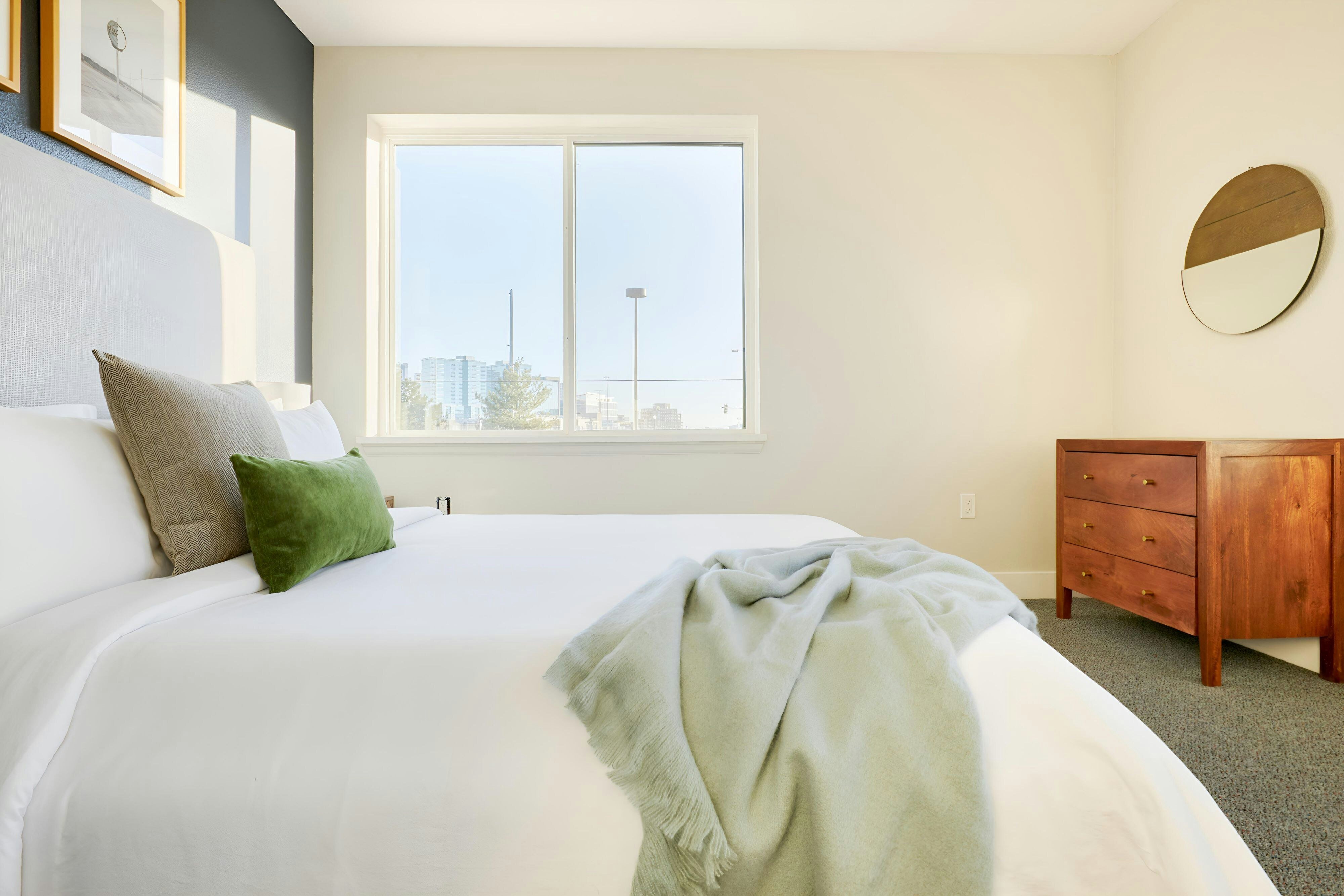 Sonder Osage Apartments LoHi by null