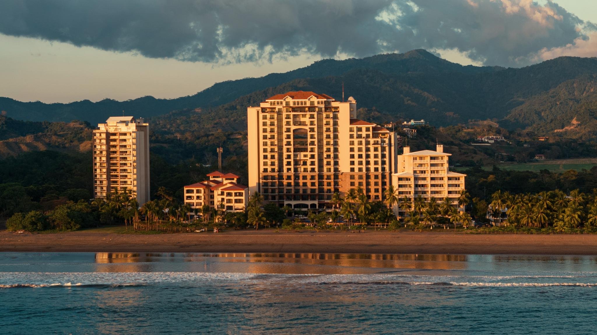 Croc’s Resort & Casino by null