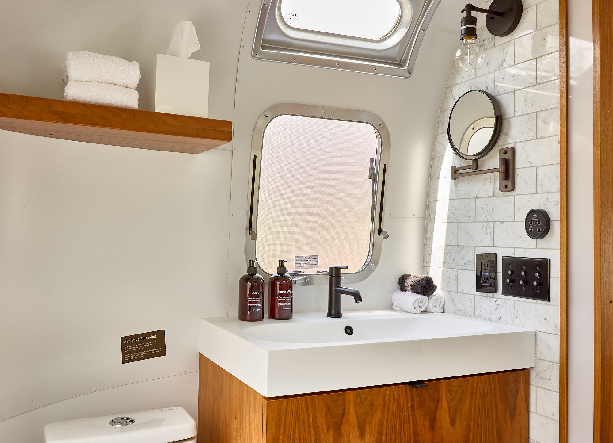 AutoCamp Sequoia by null