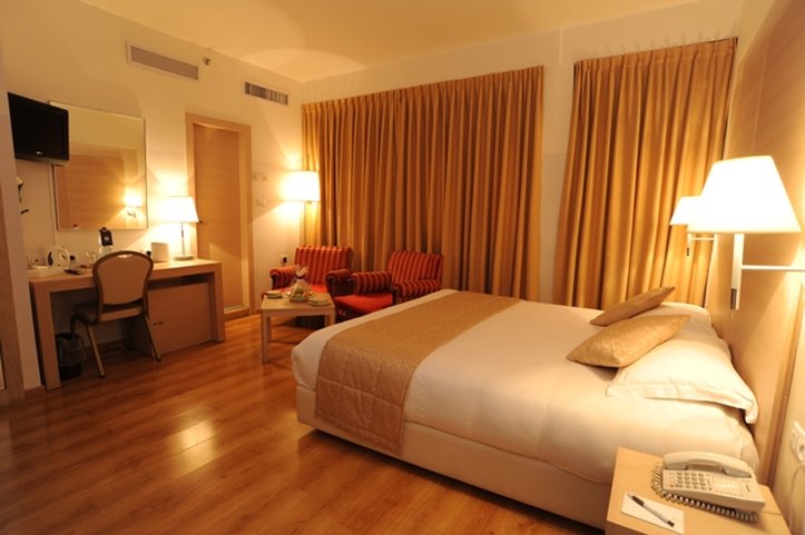 Legacy Hotel. by null