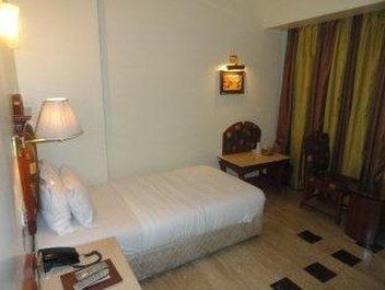 Hotel Airport International by null