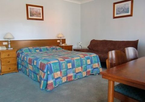 Castle Motel Bairnsdale by null