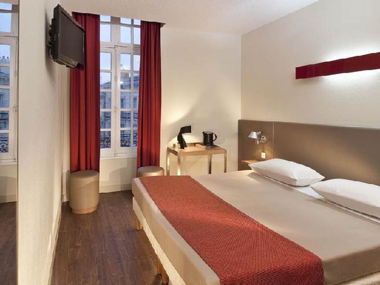 Hotel Bordeaux Clemenceau by HappyCulture by null