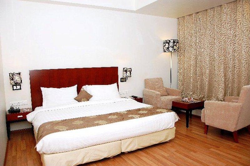 The Aures Hotel & Banquets by null
