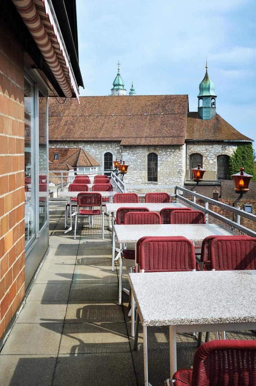 Roter Turm - Hotel & Restaurant in Solothurn image