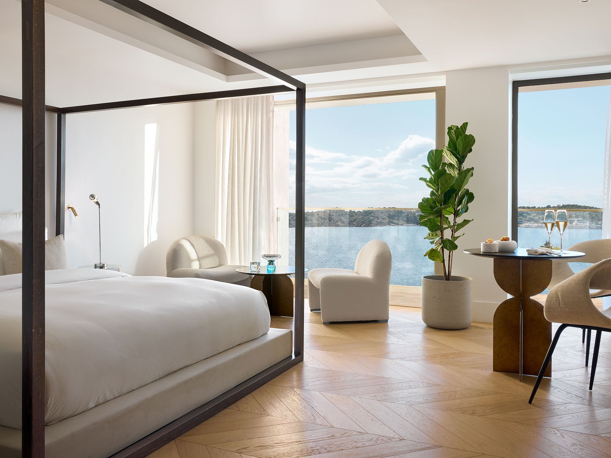 Vouliagmeni Suites by null