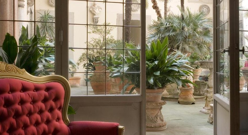 Palazzo Magnani Feroni by null