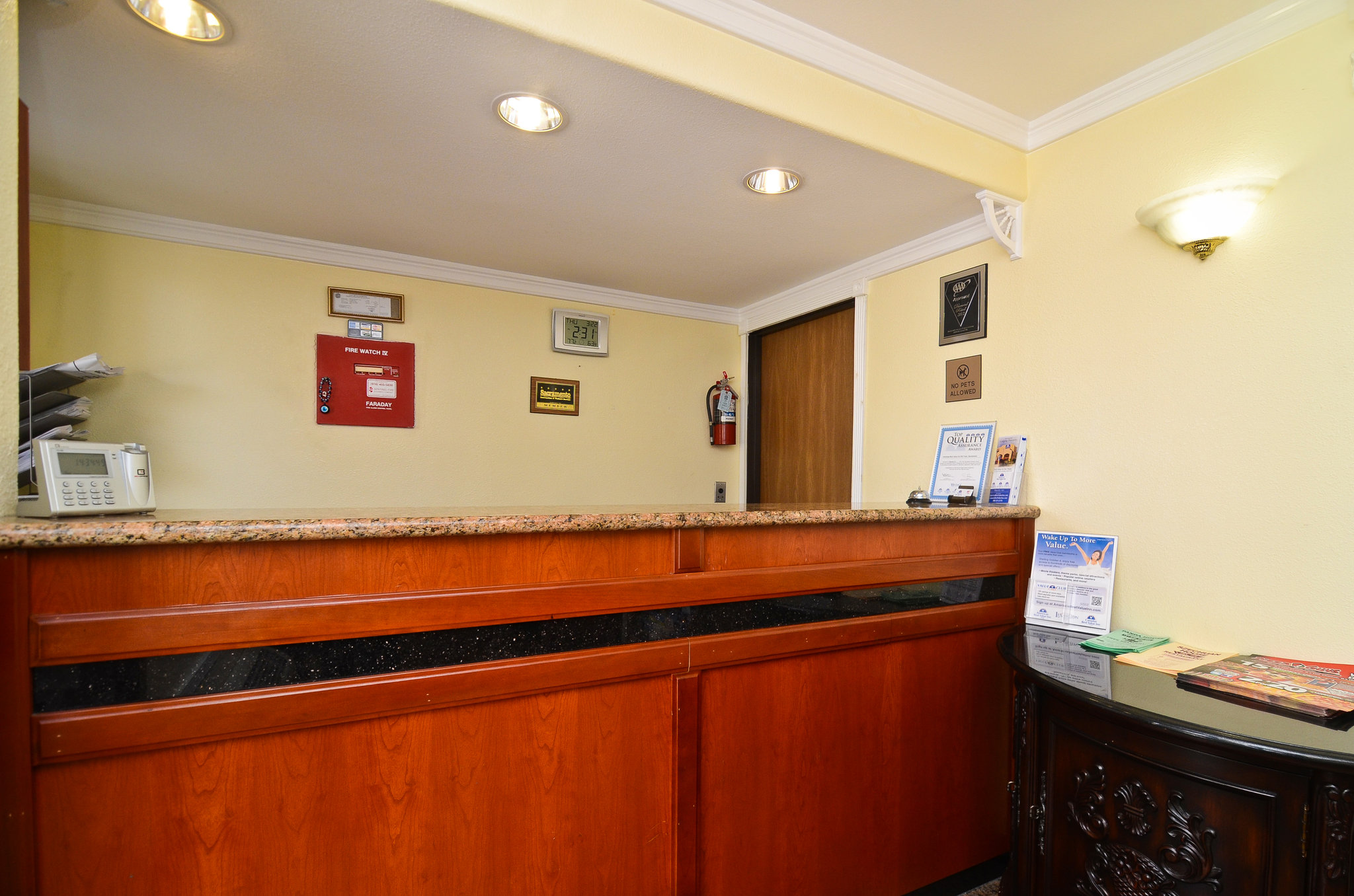 Crossroads Inn - Downtown Sacramento by null