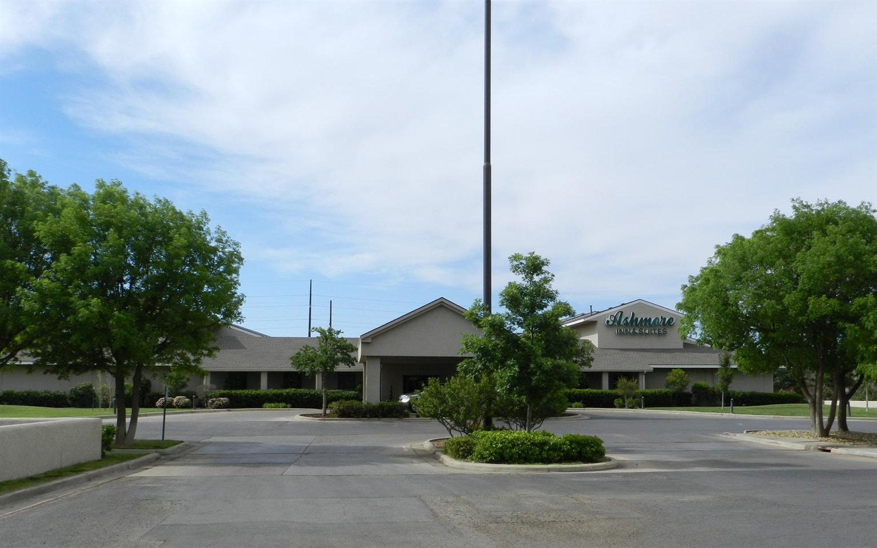 Ashmore Inn & Suites photo 6