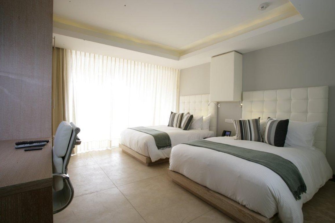 The Charlee Hotel by null