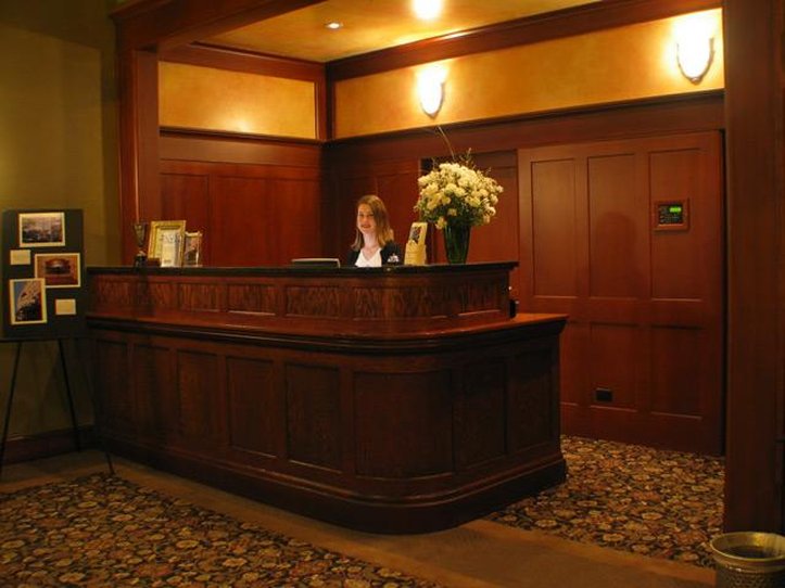 Hotel Elliott Astoria by null