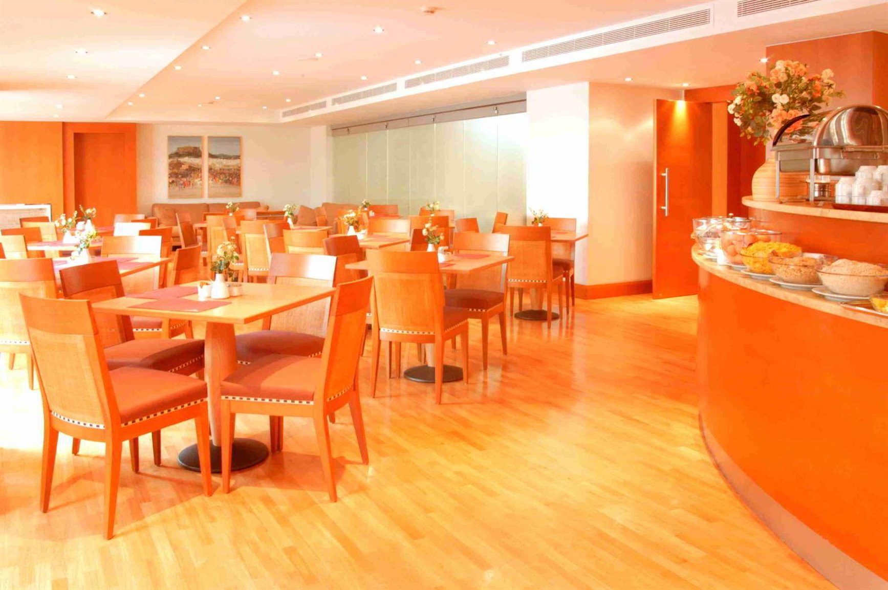 Central Hotel by null