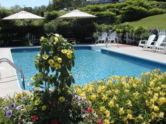 Strawberry Hill Seaside Inn by null