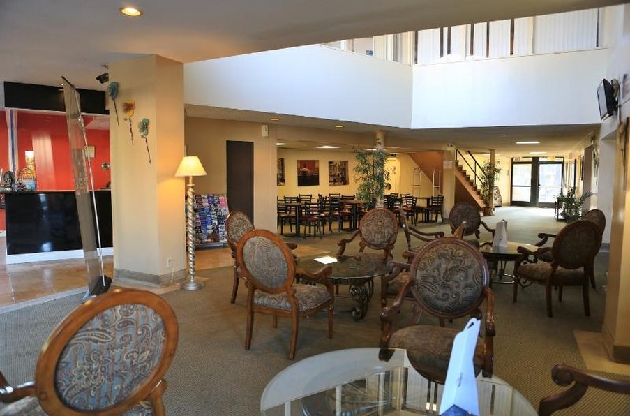 Valley Inn Hotel by null