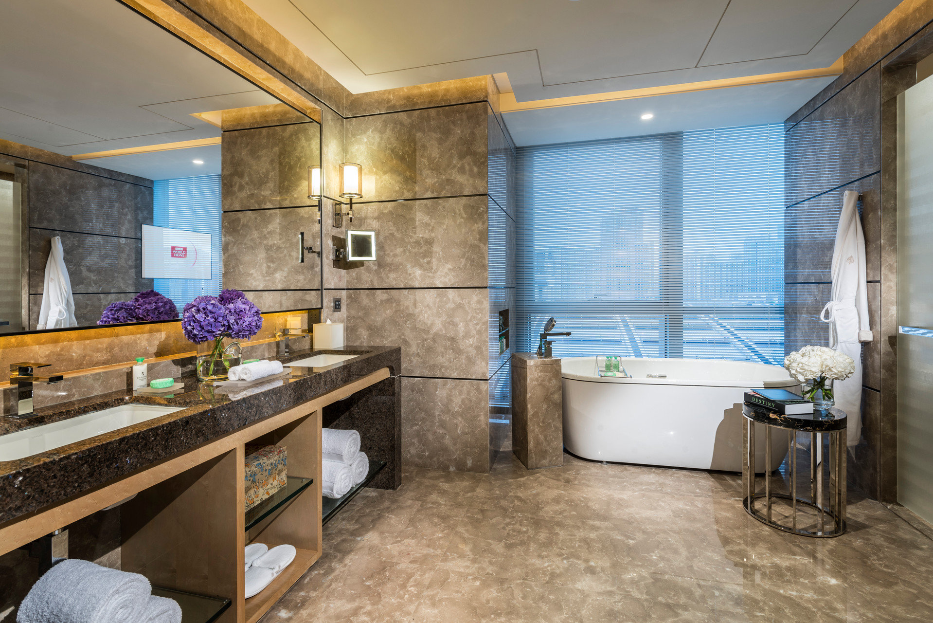 Four Seasons Hotel Shenzhen by null