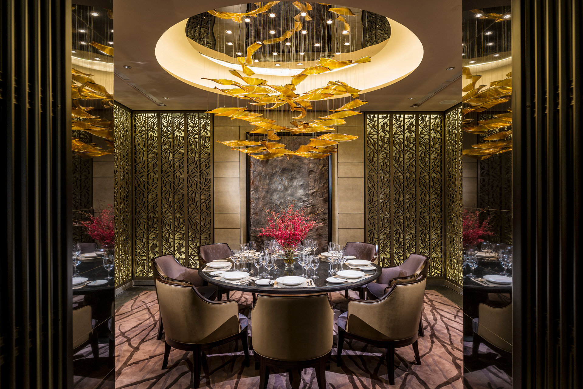 Four Seasons Hotel Shenzhen by null