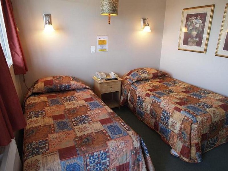 West Coast Motel On The Harbour by null