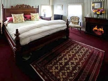 The Lindsey Guest House by null