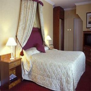 The Grafton Hotel by null