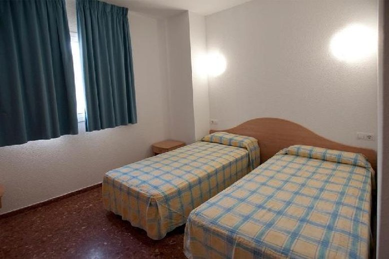 Els Llorers Apartaments by null