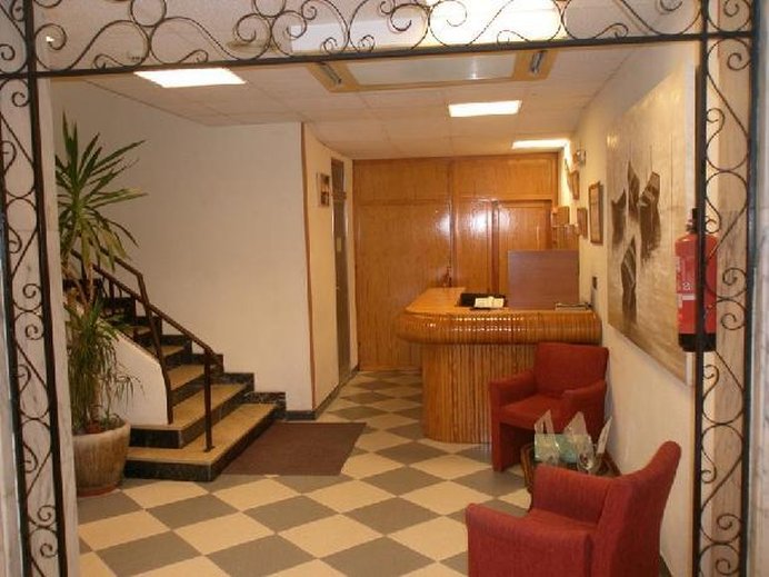Hotel Mayna by null