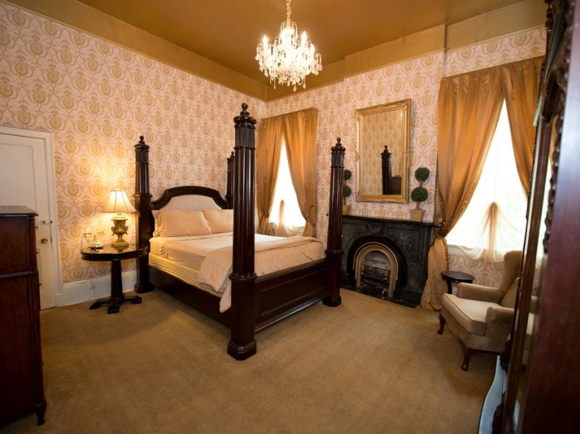 The Cornstalk Hotel by null