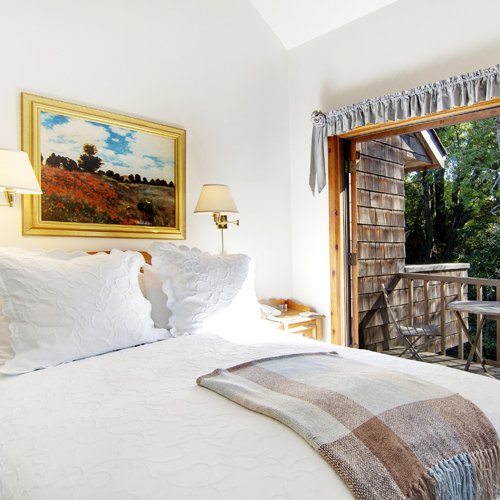 Babbling Brook Inn by null