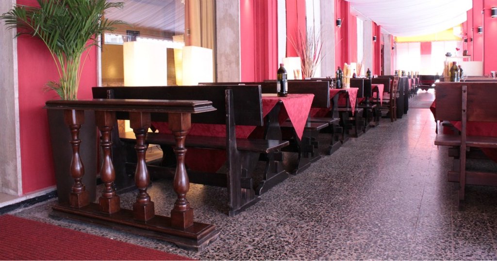 Hotel Bernina 1865 by null